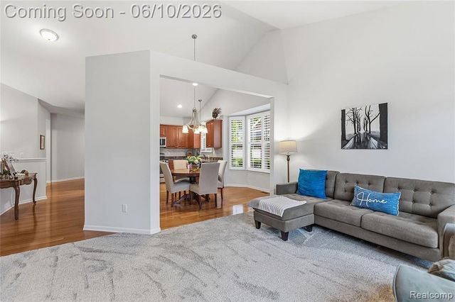 19322 Linwood Drive 70, Clinton Township, MI 48038