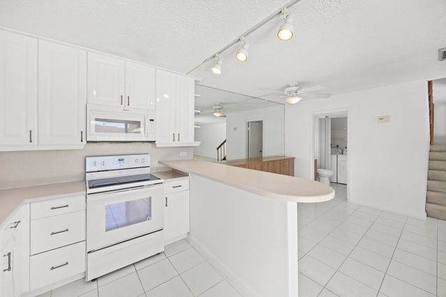 6136 SE Riverboat Drive, Stuart, FL 34997