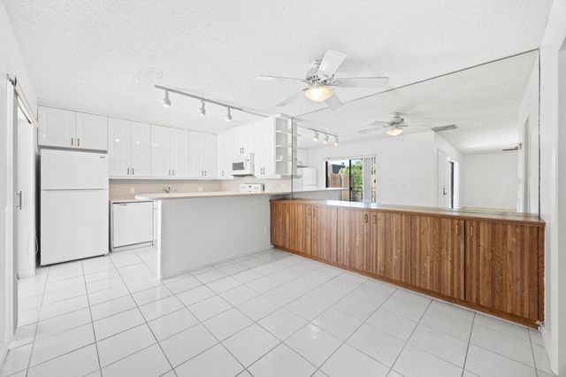6136 SE Riverboat Drive, Stuart, FL 34997