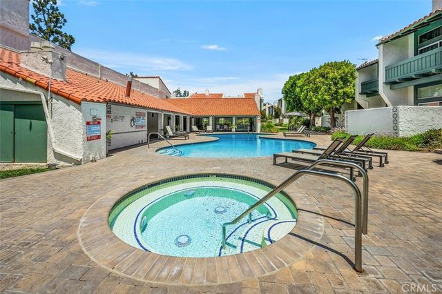 4930 McConnell Avenue, Los Angeles, CA 90066