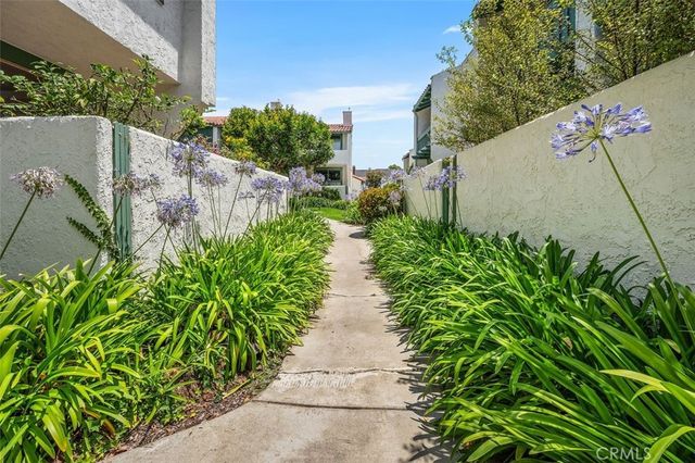 4930 McConnell Avenue, Los Angeles, CA 90066