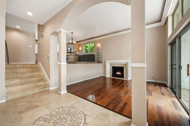 4930 McConnell Avenue, Los Angeles, CA 90066