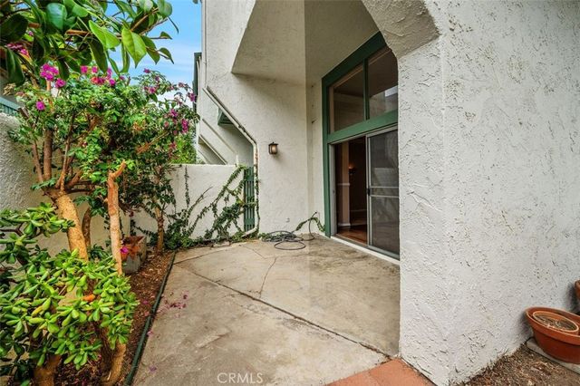 4930 McConnell Avenue, Los Angeles, CA 90066