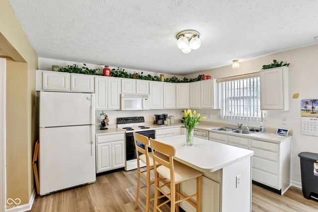 3309 Gainesville Court, Indianapolis, IN 46227