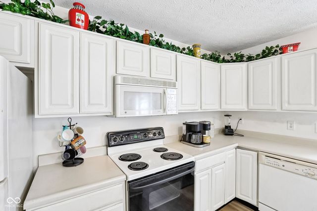 3309 Gainesville Court, Indianapolis, IN 46227