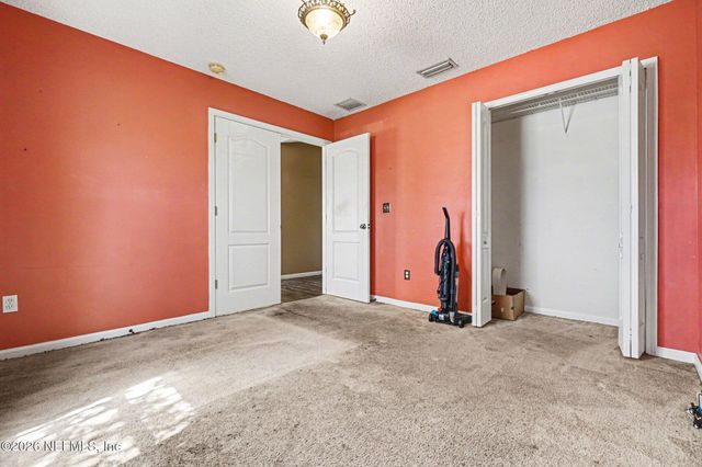 6525 SILK LEAF Lane, Jacksonville, FL 32244