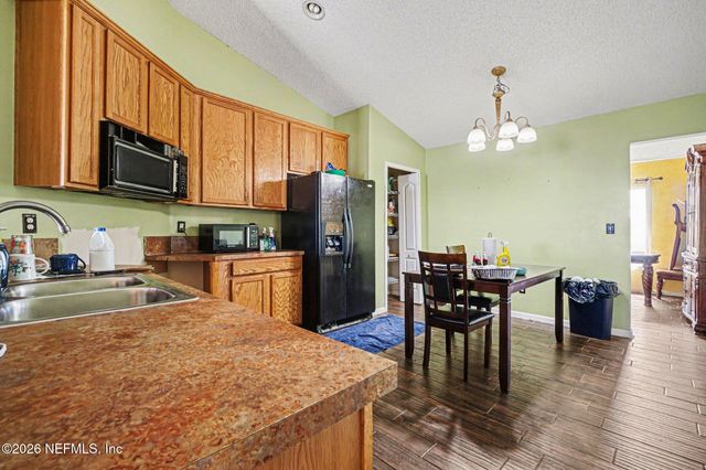 6525 SILK LEAF Lane, Jacksonville, FL 32244