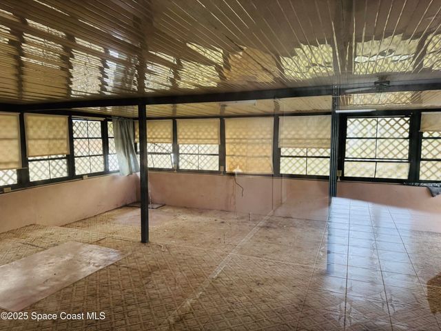 255 Abalone Road NW, Palm Bay, FL 32907