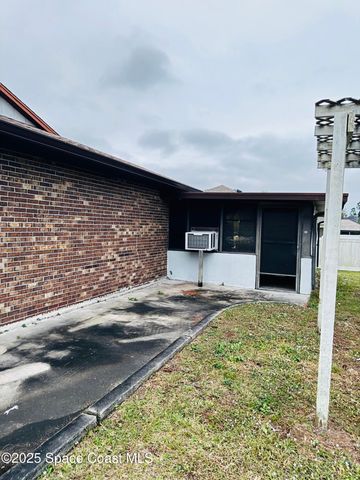 255 Abalone Road NW, Palm Bay, FL 32907