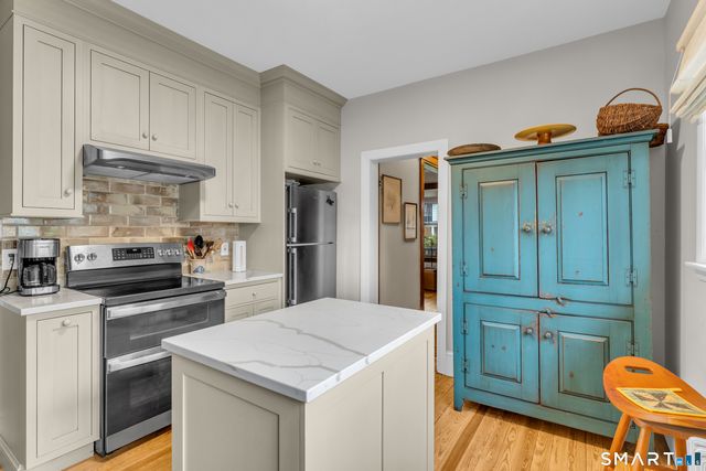 23 Elihu Street, Hamden, CT 06517