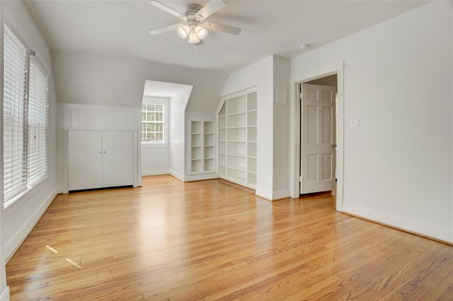 2412 Nottingham Street, Houston, TX 77005