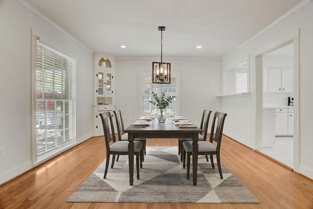 2412 Nottingham Street, Houston, TX 77005