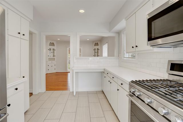 2412 Nottingham Street, Houston, TX 77005