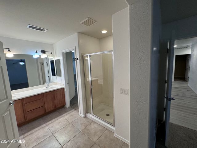 2110 W KATHLEEN Road, Phoenix, AZ 85023