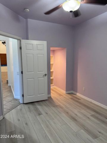 2110 W KATHLEEN Road, Phoenix, AZ 85023