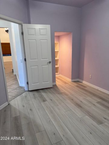 2110 W KATHLEEN Road, Phoenix, AZ 85023