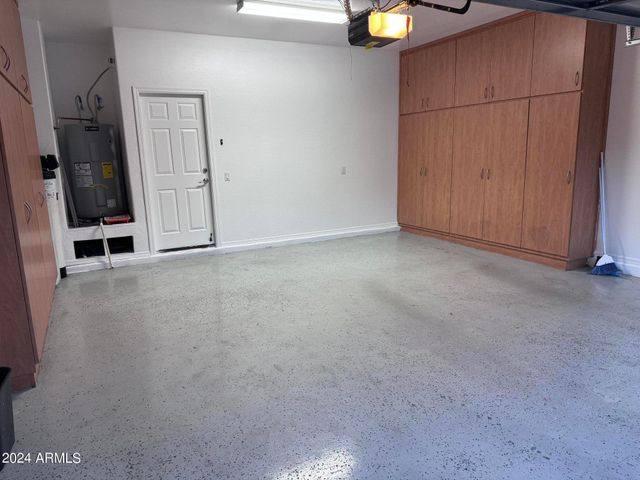 2110 W KATHLEEN Road, Phoenix, AZ 85023