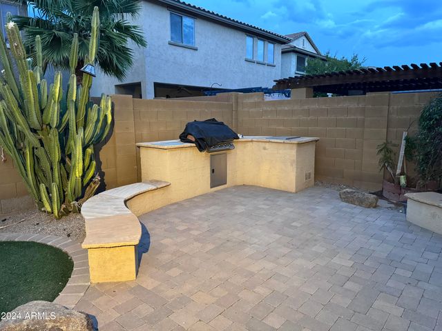 2110 W KATHLEEN Road, Phoenix, AZ 85023