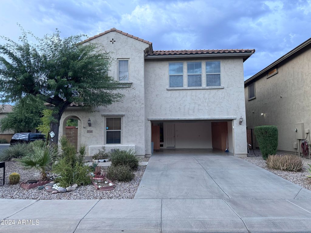 2110 W KATHLEEN Road, Phoenix, AZ 85023