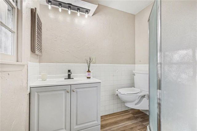 4811 Waukomis Drive, Kansas City, MO 64151