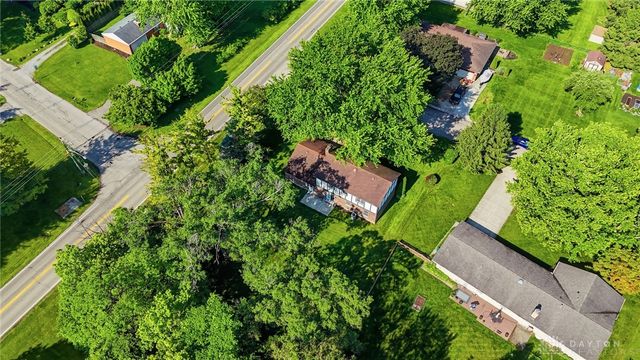 680 Carlsbrook Drive, Beavercreek, OH 45434