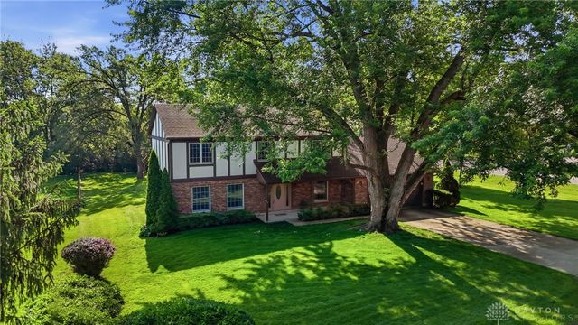 680 Carlsbrook Drive, Beavercreek, OH 45434