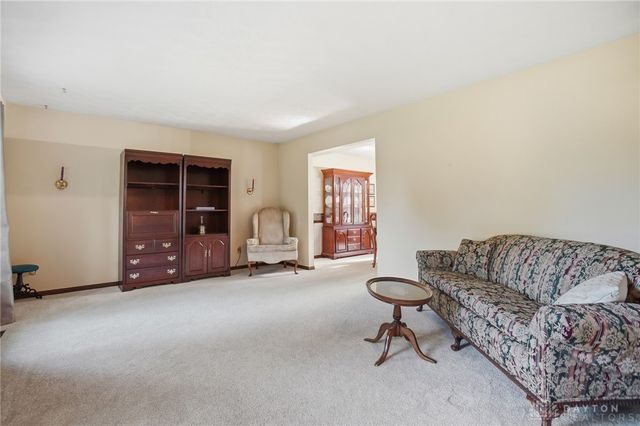 680 Carlsbrook Drive, Beavercreek, OH 45434