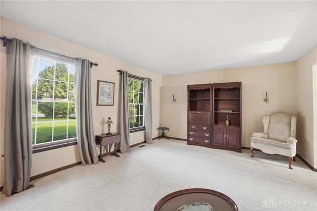 680 Carlsbrook Drive, Beavercreek, OH 45434
