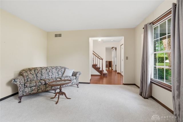 680 Carlsbrook Drive, Beavercreek, OH 45434