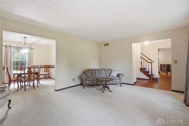 680 Carlsbrook Drive, Beavercreek, OH 45434