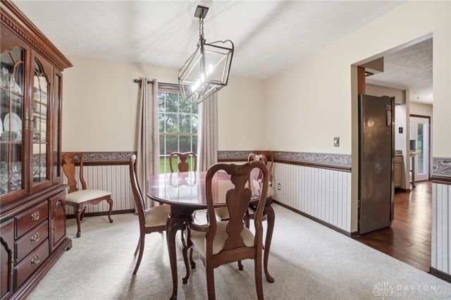 680 Carlsbrook Drive, Beavercreek, OH 45434