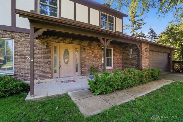 680 Carlsbrook Drive, Beavercreek, OH 45434