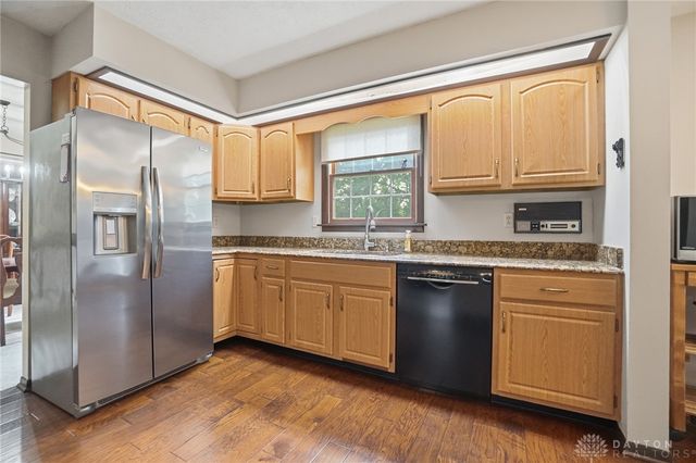 680 Carlsbrook Drive, Beavercreek, OH 45434