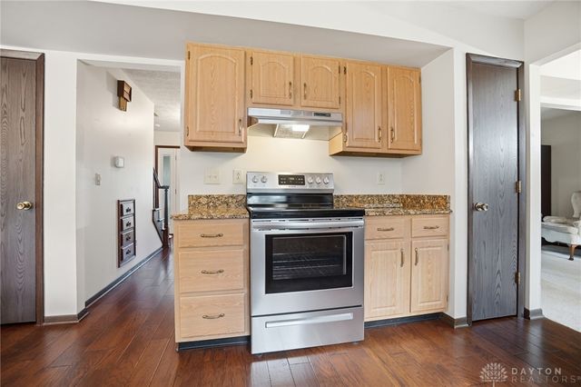 680 Carlsbrook Drive, Beavercreek, OH 45434
