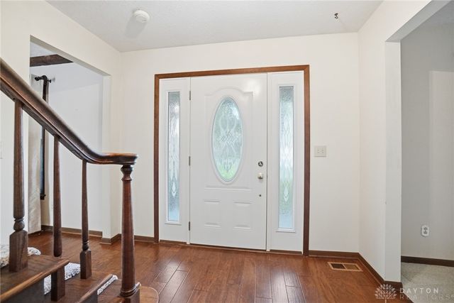 680 Carlsbrook Drive, Beavercreek, OH 45434