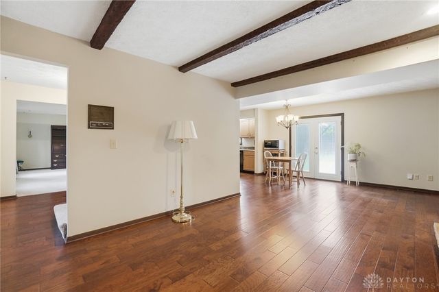 680 Carlsbrook Drive, Beavercreek, OH 45434