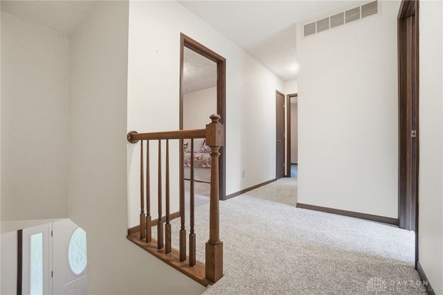 680 Carlsbrook Drive, Beavercreek, OH 45434