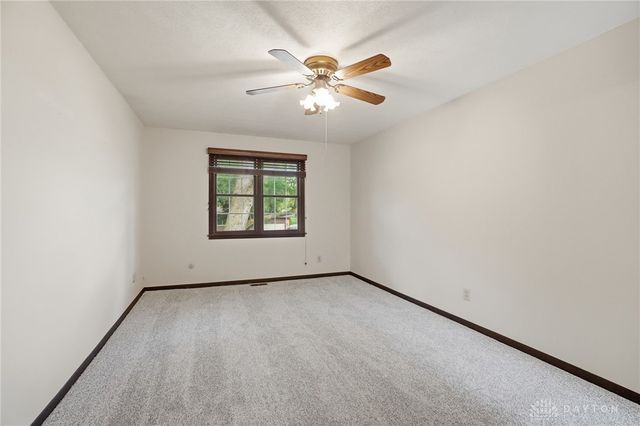 680 Carlsbrook Drive, Beavercreek, OH 45434