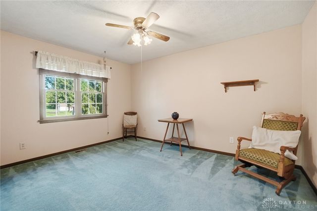 680 Carlsbrook Drive, Beavercreek, OH 45434