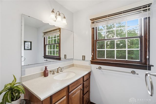 680 Carlsbrook Drive, Beavercreek, OH 45434