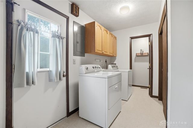 680 Carlsbrook Drive, Beavercreek, OH 45434