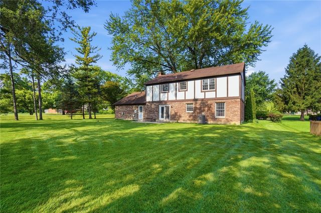 680 Carlsbrook Drive, Beavercreek, OH 45434