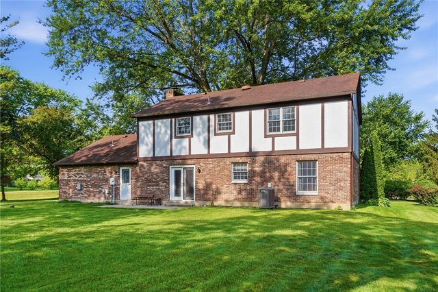 680 Carlsbrook Drive, Beavercreek, OH 45434