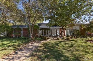 69 Country Club Acres, Belleville, IL 62223