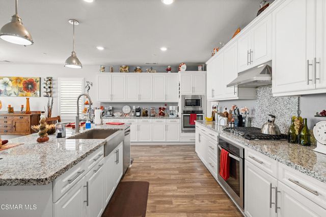 417 White Bark Lane, Simi Valley, CA 93065