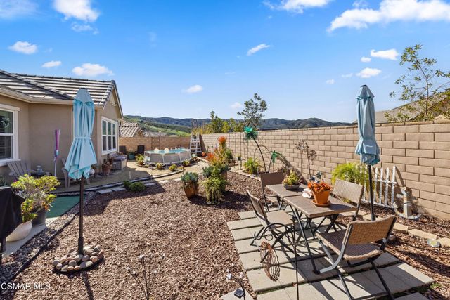 417 White Bark Lane, Simi Valley, CA 93065