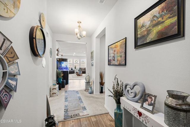 417 White Bark Lane, Simi Valley, CA 93065