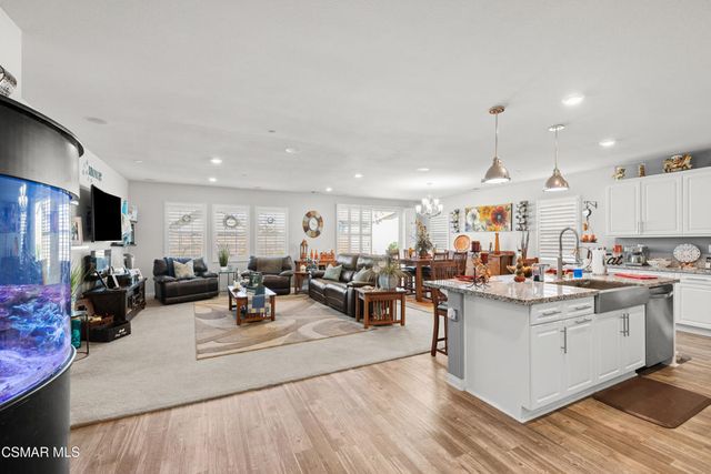 417 White Bark Lane, Simi Valley, CA 93065