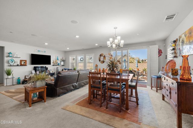 417 White Bark Lane, Simi Valley, CA 93065