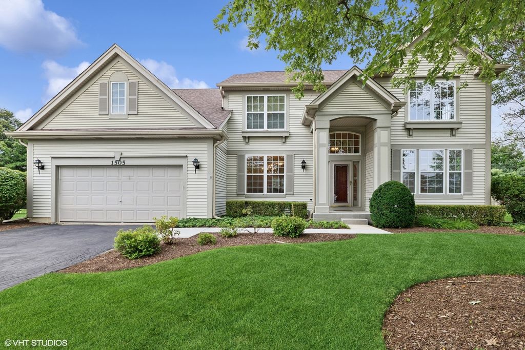 1505 Nathan Lane, Libertyville, IL 60048